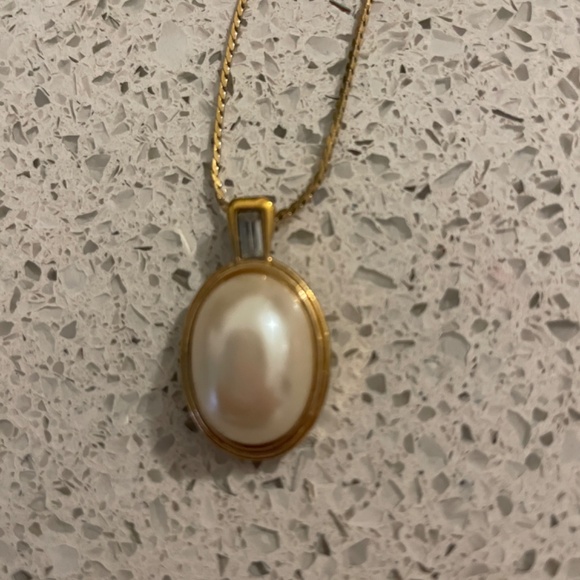 Vintage Avon Jewelry - Picture 6 of 6